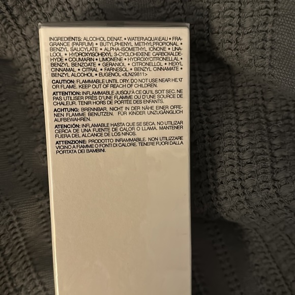 DonnaKaran Cashmere Mist 1.7 oz - Picture 3 of 3